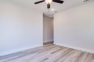 206 E Wonsley Dr, Austin, TX 78753 - Photo 11