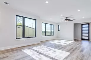 206 E Wonsley Dr, Austin, TX 78753 - Photo 3