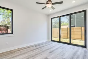 206 E Wonsley Dr, Austin, TX 78753 - Photo 11