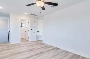 206 E Wonsley Dr, Austin, TX 78753 - Photo 19