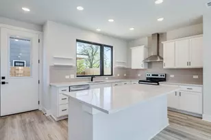 206 E Wonsley Dr, Austin, TX 78753 - Photo 5