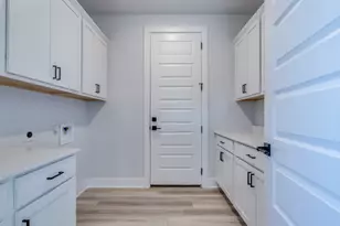 206 E Wonsley Dr, Austin, TX 78753 - Photo 29