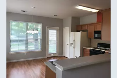 1481 E Old Settlers Boulevard #802, Round Rock, TX 78664 - Photo 5