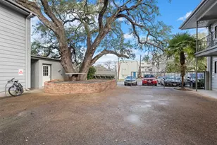 803 W 28th St, Austin, TX 78705 - Photo 9