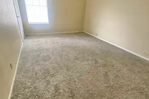 910 Duncan Ln, Austin, TX 78705 - Photo 19