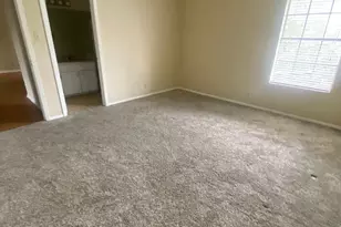 910 Duncan Ln, Austin, TX 78705 - Photo 15
