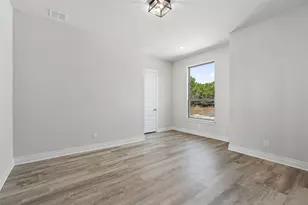 25012 Montana Creek Crossing, Marble Falls, TX 78654 - Photo 5