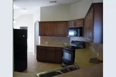102 Aguilar Drive, Hutto, TX 78634 - Photo 3