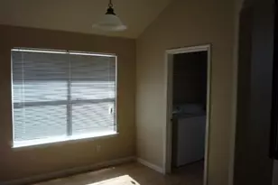 102 Aguilar Dr, Hutto, TX 78634 - Photo 9
