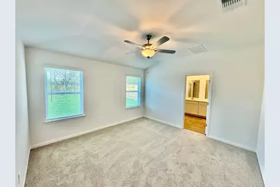 200 Coopers Hawk Crest, Cedar Creek, TX 78612 - Photo 3