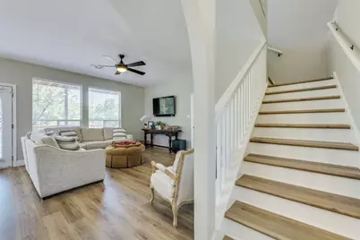 704 Deckhouse Drive, Lago Vista, TX 78645 - Photo 17