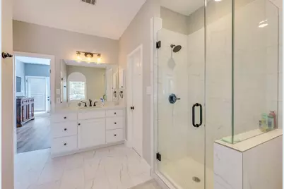 704 Deckhouse Drive, Lago Vista, TX 78645 - Photo 15