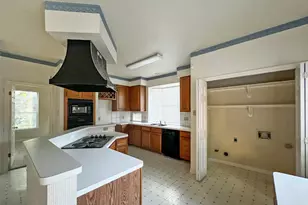 6204 Old Harbor Ln, Austin, TX 78739 - Photo 7