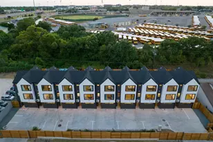 7104 Creekside Dr, Austin, TX 78752 - Photo 5