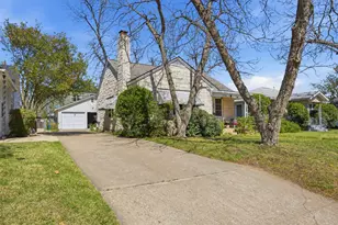1030 E 44th St, Austin, TX 78751 - Photo 3