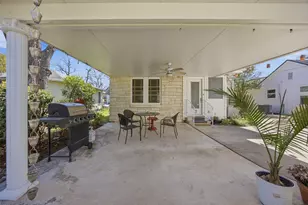 1030 E 44th St, Austin, TX 78751 - Photo 25