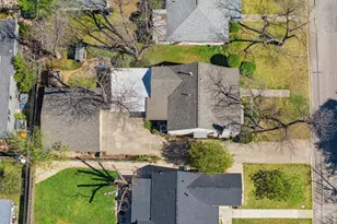 1030 E 44th St, Austin, TX 78751 - Photo 29