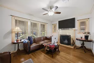 1030 E 44th St, Austin, TX 78751 - Photo 5