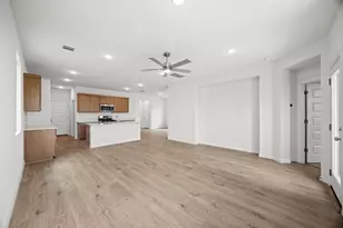 200 Hornet St, Elgin, TX 78621 - Photo 9