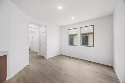 200 Hornet Street, Elgin, TX 78621 - Photo 5