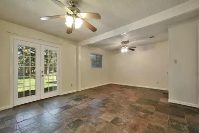 9410 E Meadow Vale, Austin, TX 78758 - Photo 17