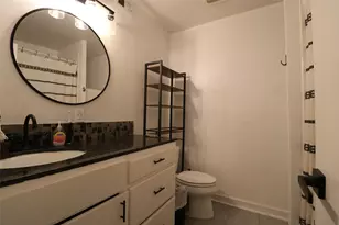 2200 Dickson Dr, Austin, TX 78704 - Photo 15