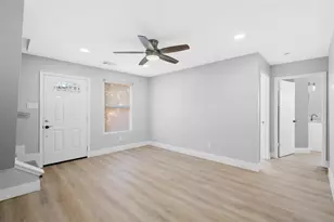 3107 E 13th St, Austin, TX 78702 - Photo 43