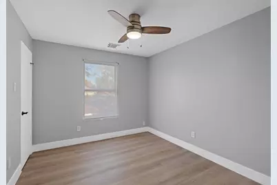 3107 E 13th Street #B, Austin, TX 78702 - Photo 31
