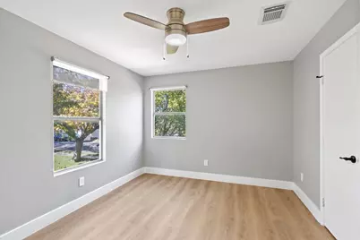 3107 E 13th Street #B, Austin, TX 78702 - Photo 23