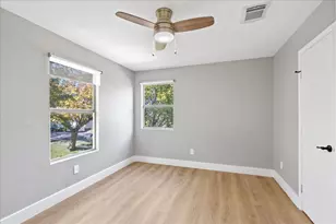 3107 E 13th St, Austin, TX 78702 - Photo 23