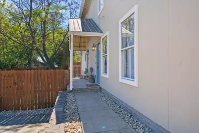 3107 E 13th Street #B, Austin, TX 78702 - Photo 3