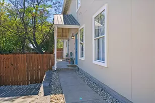 3107 E 13th St, Austin, TX 78702 - Photo 3