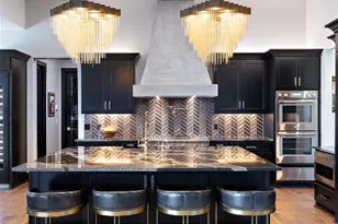 19204 Secretariat Pl, Spicewood, TX 78669 - Photo 11