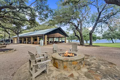 19204 Secretariat Place, Spicewood, TX 78669 - Photo 39