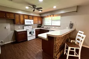 420 Jackson St, La Grange, TX 78945 - Photo 5