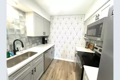 6108 Wheless Cv Cove #D, Austin, TX 78723 - Photo 7