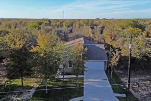 104 Kipapa Ct, Bastrop, TX 78602 - Photo 33