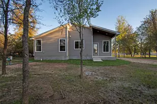 104 Kipapa Ct, Bastrop, TX 78602 - Photo 37