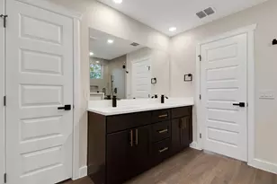 104 Kipapa Ct, Bastrop, TX 78602 - Photo 17