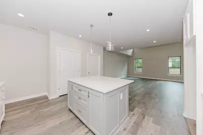 122 W Kikipua Lane, Bastrop, TX 78602 - Photo 7