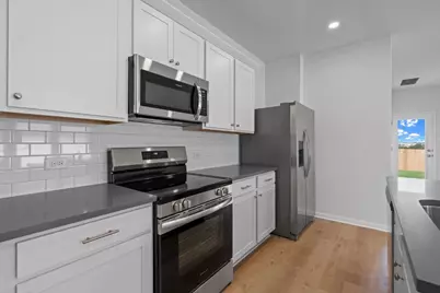 145 Hatari Trail, Jarrell, TX 76537 - Photo 7