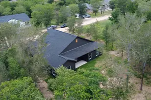 130 Waimanalo Ln, Bastrop, TX 78602 - Photo 5