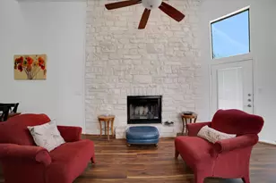 1 Crystal Springs Ct Ct, The Hills, TX 78738 - Photo 15