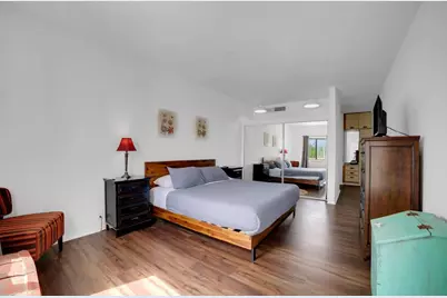 1 Crystal Springs Court Court #H, The Hills, TX 78738 - Photo 27