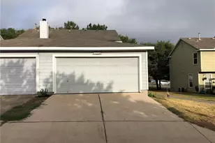 165 Michaelis, Kyle, TX 78640 - Photo 3