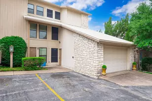 704 Horseshoe Bay Blvd, Horseshoe Bay, TX 78657 - Photo 3