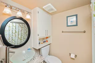 704 Horseshoe Bay Blvd, Horseshoe Bay, TX 78657 - Photo 11