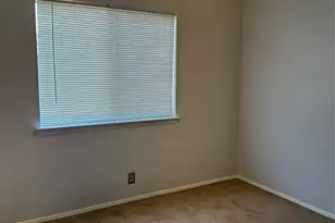 8704 Pineridge Dr, Austin, TX 78729 - Photo 11