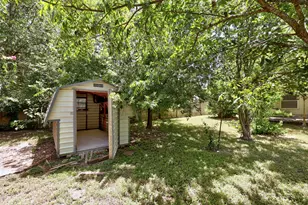 615 Camp Fire Trail, Pflugerville, TX 78660 - Photo 35