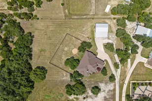149 Sunrise Cir, Liberty Hill, TX 78642 - Photo 37